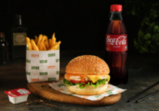 Combo Cheese Burger chicken  (Куриный бургер с одной котлетой и сыром, напиток на выбор, фри и соус)